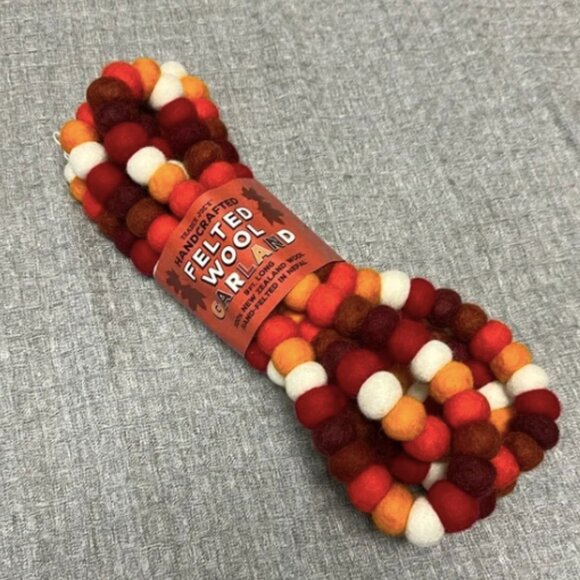 Trader Joe’s handcrafted felted fall themed wool garland. Hand felted in Nepal - Picture 1 of 6